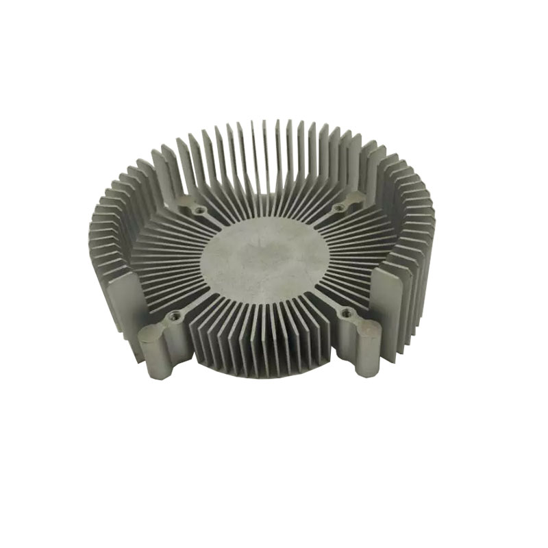 CPU安裝金屬頂蓋能夠加強(qiáng)導(dǎo)熱功能避免出現(xiàn)電路故障